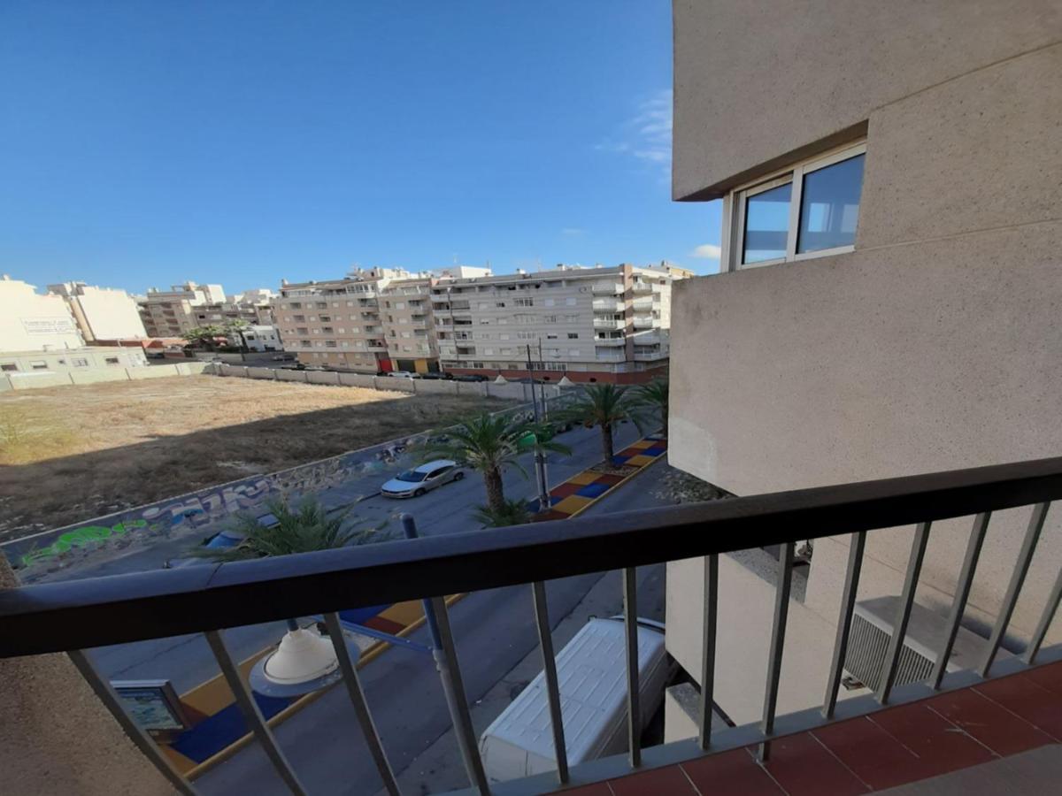 Studio Met Ideale Ligging Torrevieja Luaran gambar